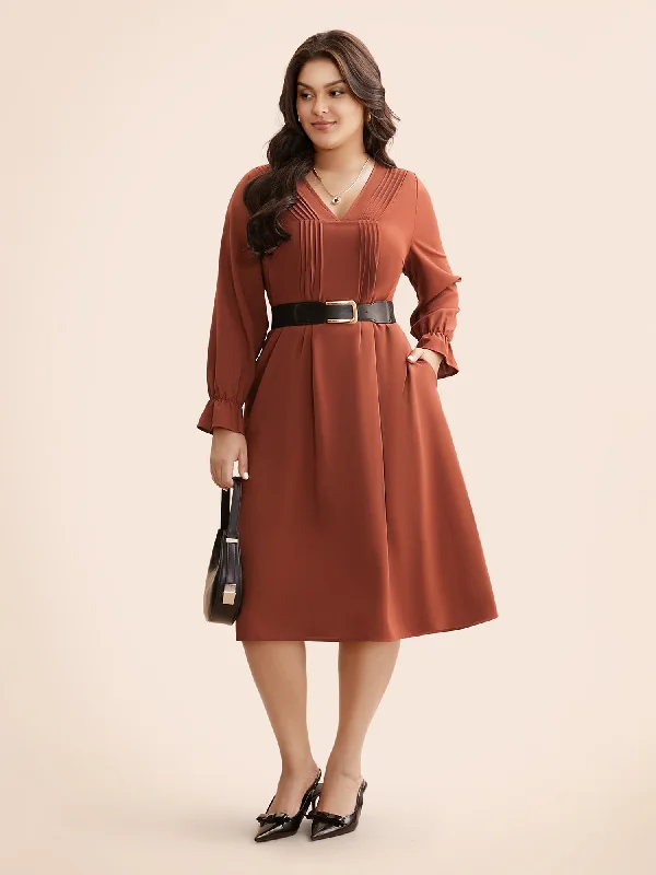 V Neck Pleated Lantern Sleeve Dress