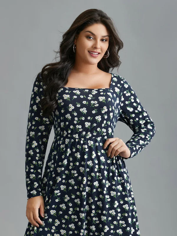 Ditsy Floral Square Neck Pocket Dress